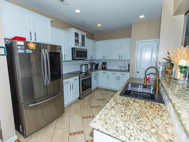 2922 Deep Cove Dr NW — Photo 12