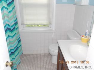 65 Southern Dr, Belleville, IL 62223