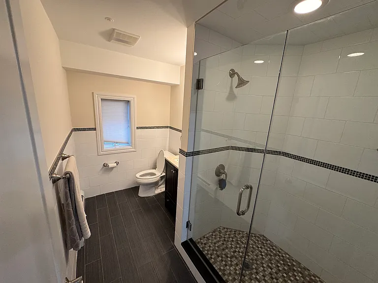 251 Marion Ave — Photo 24