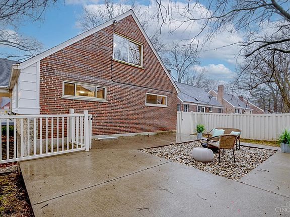 2nd image of 6155 Faircrest Dr