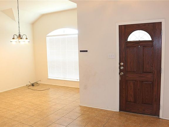 4th image of 227 Kerley Dr