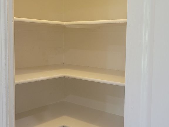 4th image of 7112 E Canterbury Ln