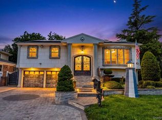 2696 Clubhouse Road, Merrick, NY 11566