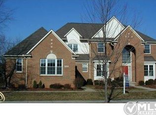 47806 Pavillon Rd, Canton, MI 48188