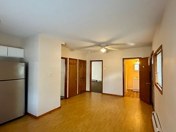5th image of 530 River St #1
