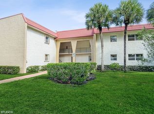 105 Lake Evelyn Dr #105, West Palm Beach, FL 33411