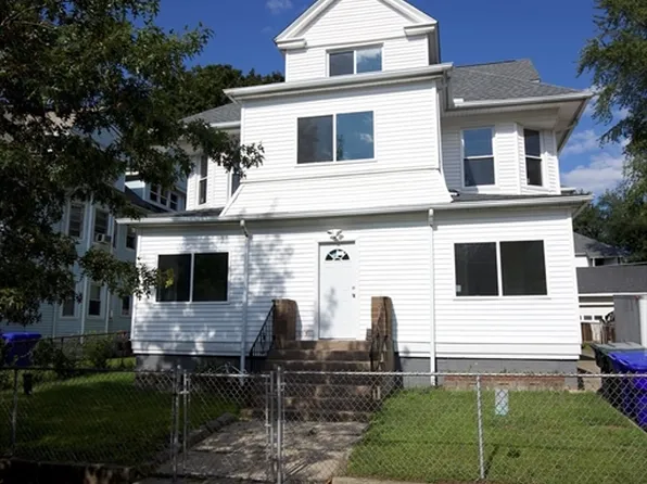 133 Massasoit St, Springfield, MA 01107