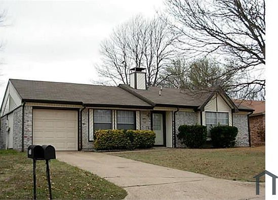 1st image of 103 Mapleridge Dr