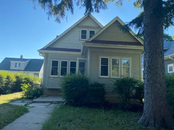 4279 N 24th Pl, Milwaukee, WI 53209