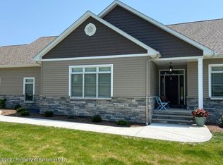 6 Laurel Dr, Scott Township, PA 18411