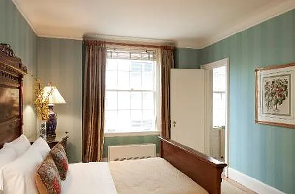 Sold by Corcoran | media 19