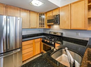 807 Clinton St APT 2B, Hoboken, NJ 07030