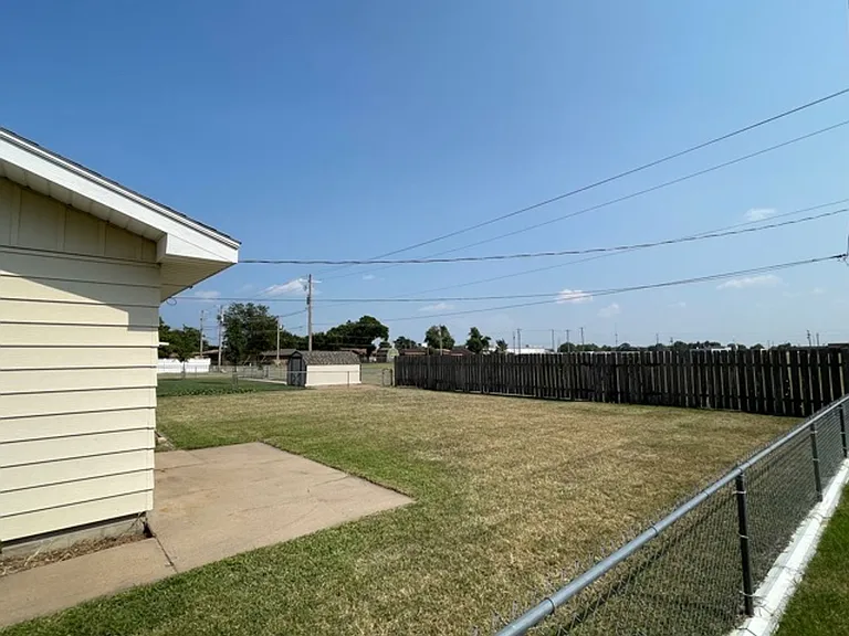 5621 Eisenhower Ave — Photo 13