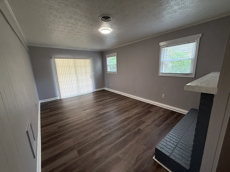 Family Room or 4th Bedroom