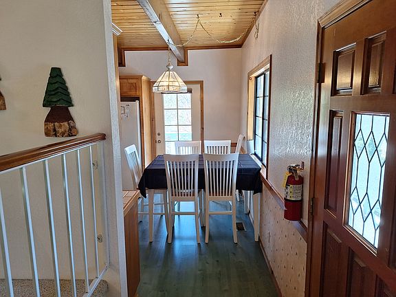 4th image of 1153 Crags Ln
