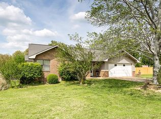 22682 Oakview Rd, Siloam Springs, AR 72761