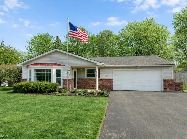 7755 Fairlawn Dr, Mentor, OH 44060