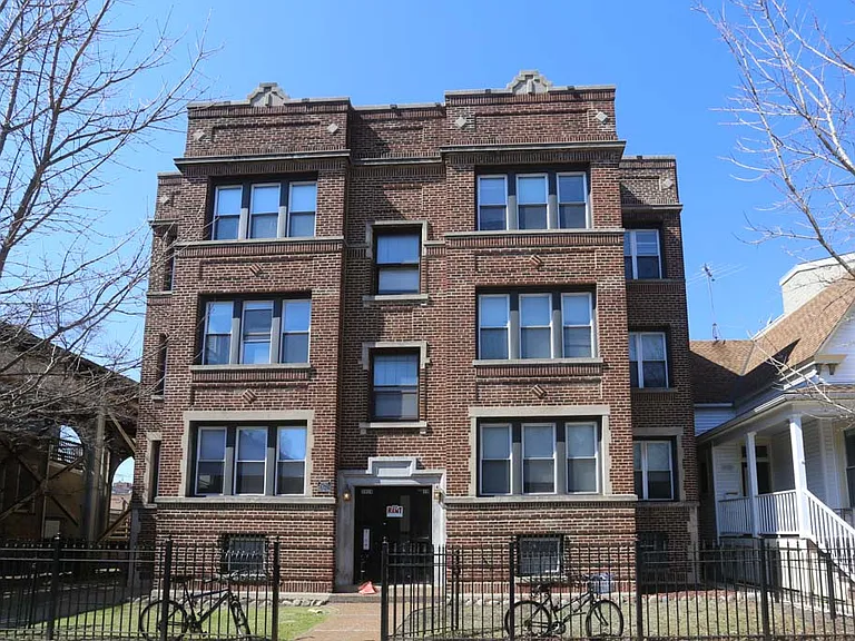 3418 N Bosworth Ave #2 — Photo 1