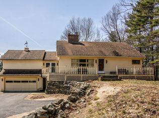 17 Walnut St, Upton, MA 01568