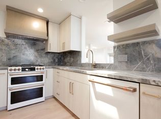 8121 Camino Del Sol UNIT 301, La Jolla, CA 92037