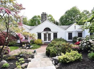 221 Mountain Brook Dr, Cheshire, CT 06410