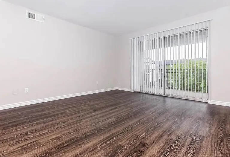 4400 Memorial Dr #32-3231 — Photo 2