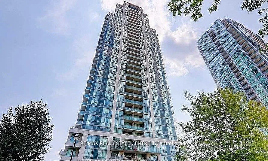 3 bed, $2,800 — Photo 1