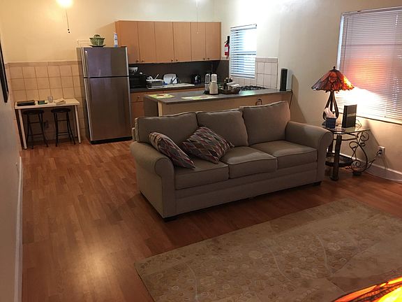5th image of 228 Washington Ave APT 2