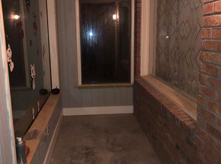 913 Lee Ave, Seminole, OK 74868