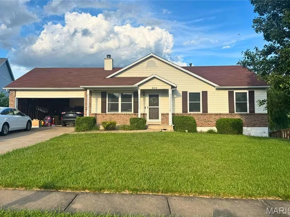 512 Spring Water Dr, Wentzville, MO 63385