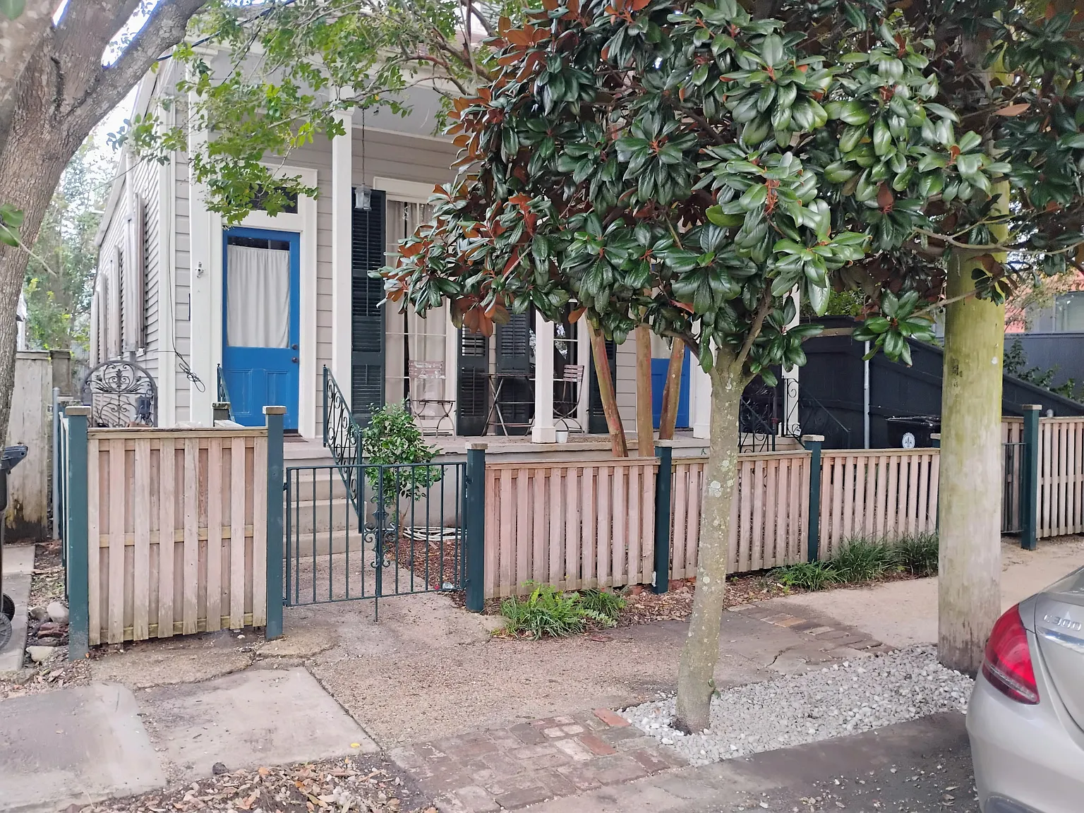 2 bed, 850 sqft, $1,700 — Photo 1