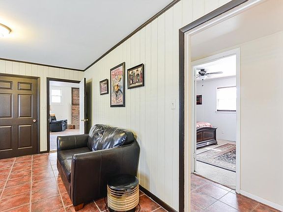 4th image of 2412 Carrington Way SE