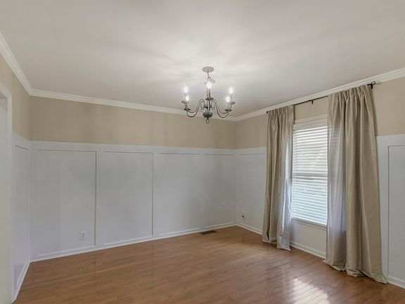 3rd image of 2823 Curacao Ln