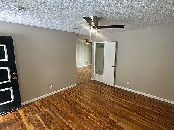 2nd image of 788 Townhouse Ln