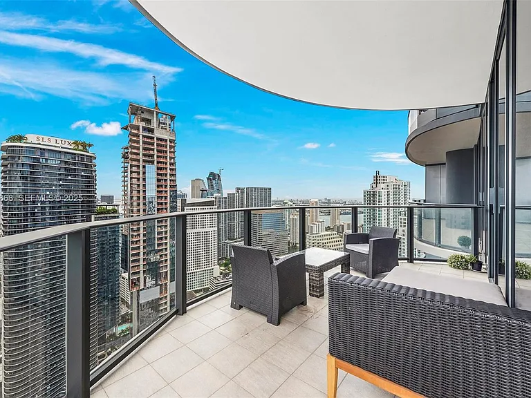 1000 Brickell Plz #Penthouse 5301 — Photo 24