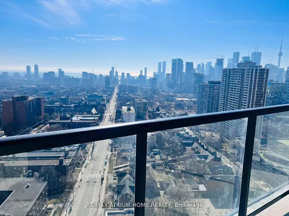 159 Wellesley St E, Toronto, ON