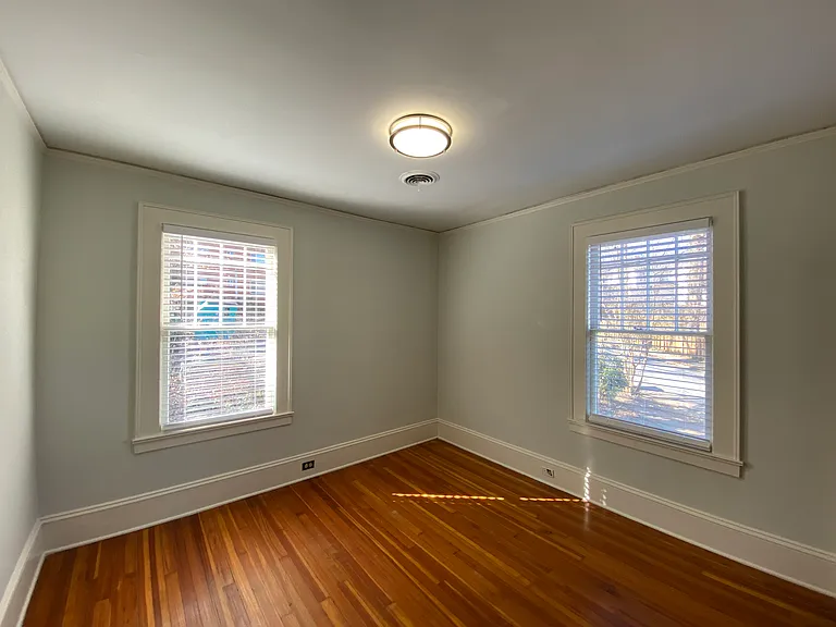 1912 Elizabeth Ave — Photo 23