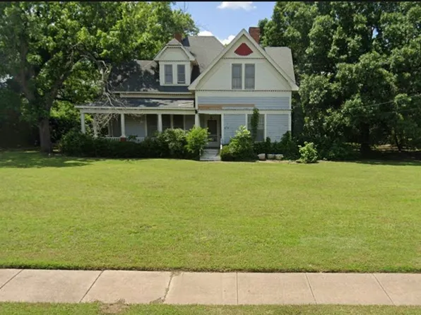 506 S 3rd St, Grandview, TX 76050