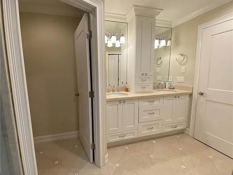 9101 Vanderbilt Dr #304 — Photo 14