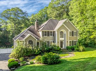 38 Marlin Rd, Sandy Hook, CT 06482