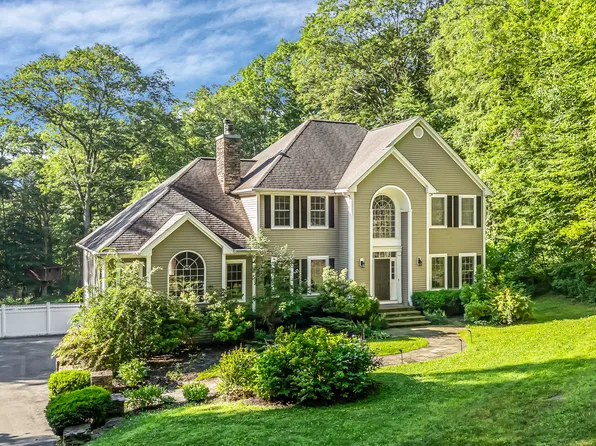 38 Marlin Road, Newtown, CT 06482