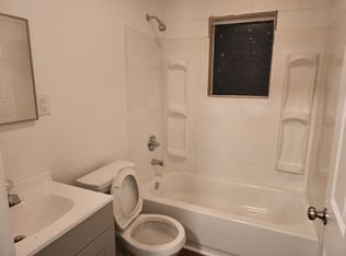 1306 R C Baldwin Ave #B, High Pt, NC 27260