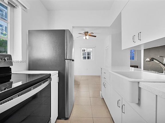 5th image of 1195 Marseille Dr APT 5