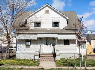 236 Maple Place, Mineola, NY