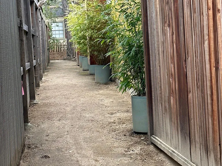 2 Vizcaino NW — Photo 19