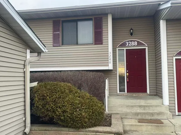 3288 Dodd Ln, Eagan, MN 55121