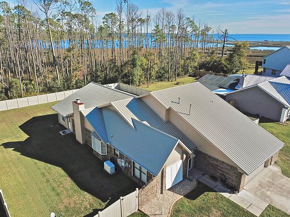 2nd image of 831 Plantation Way