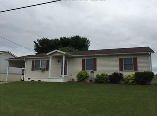 451 University Ln, Point Pleasant, WV 25550