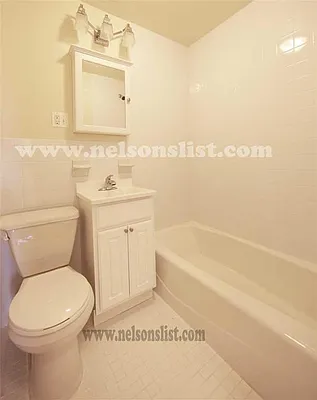 Rented by R New York | media 27