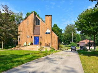 631 Avonia Rd, Fairview, PA 16415